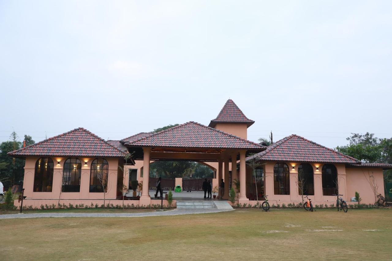 Отель The Pench International Khawasa Экстерьер фото